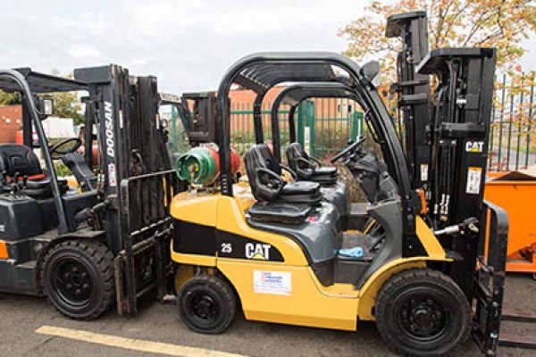 Short-term vs Long-term Forklift Hires