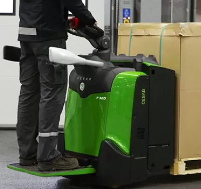 CESAB P320 2000kgs Powered Pallet Truck