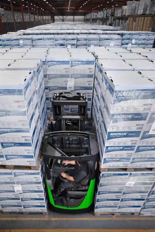 CESAB R216 1600kgs Electric Powered Reach Truck